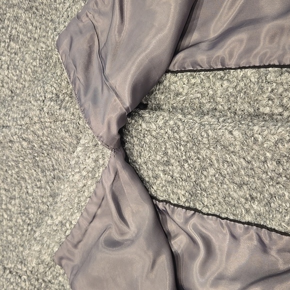 H&M TEXTURED GREY BOUCLE WOOL BLEND LONG COAT. SIZE 6. - Picture 8 of 10